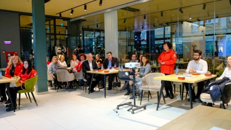 Egészségügyi oktatás és szociális támogatás