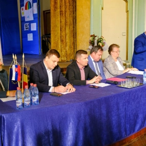Educație și dialog între culturi