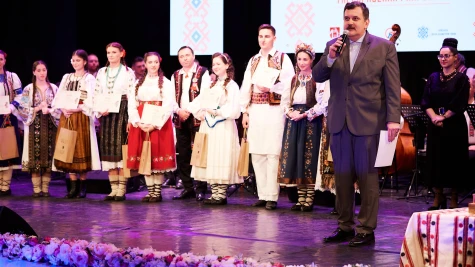 „Trecui aseară prin codru”, un regal folcloric de excepție