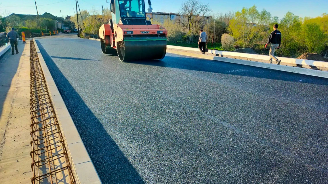 Se modernizează podul peste râul Crasna