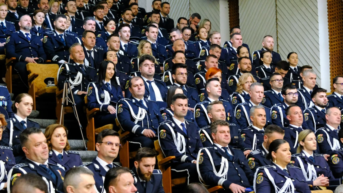 Boldog ünnepet kívánunk a Román Rendőrség minden munkatársának!