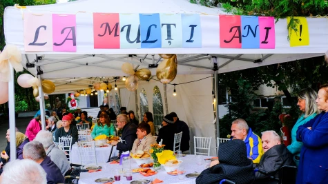 Ziua Vârstnicilor, sărbătorită cu bucurie la Căminul Șansa